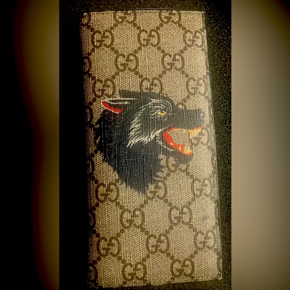 Brand new! Gucci Wolf Pocketbook
